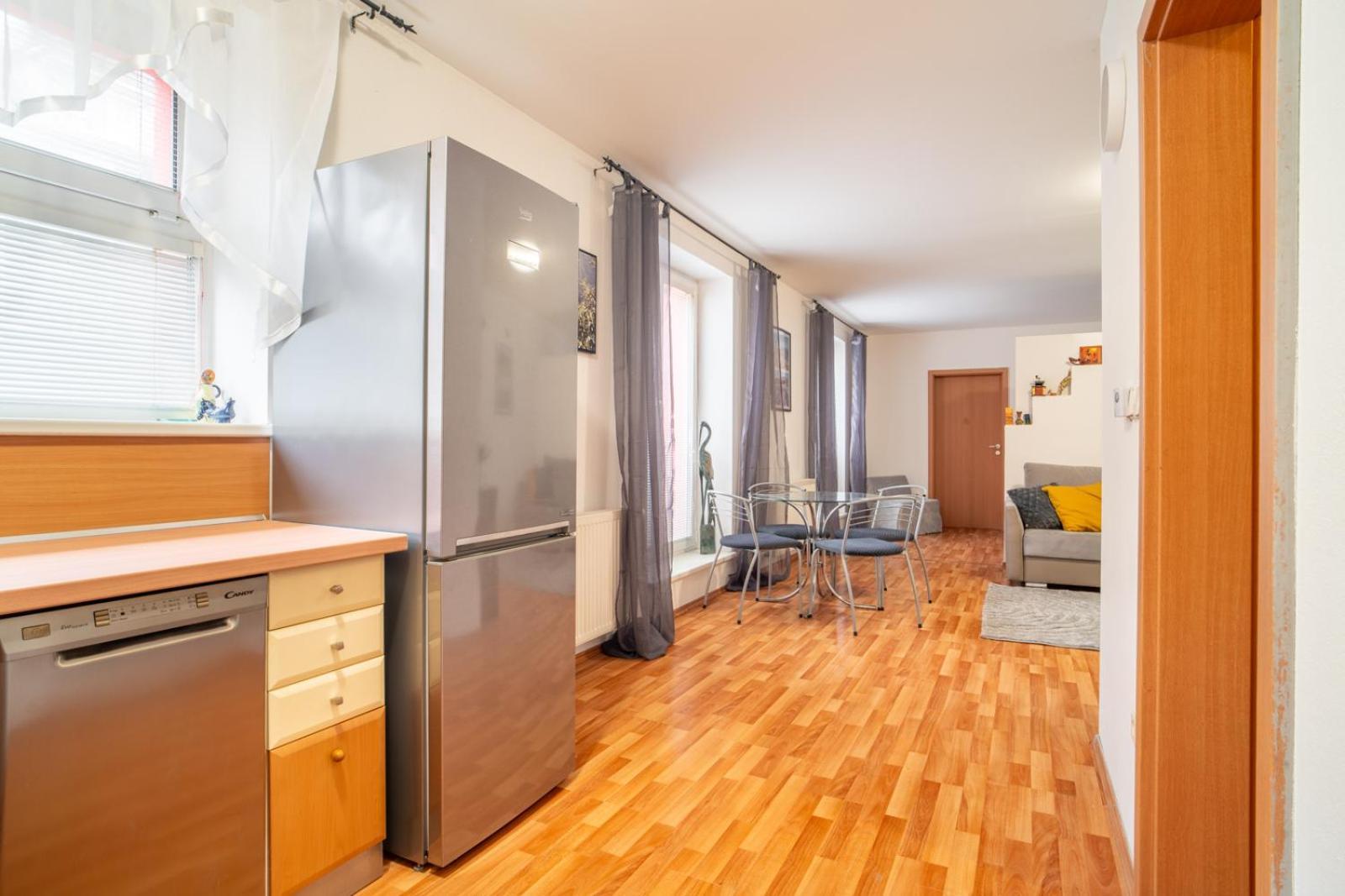 A Cozy Apartment In Bratislava Downtown Exterior photo