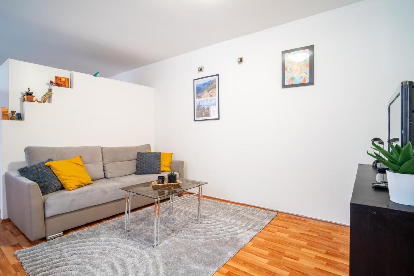 A Cozy Apartment In Bratislava Downtown Exterior photo